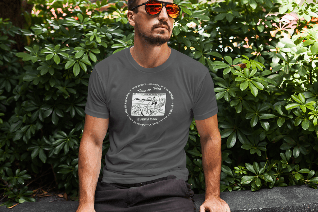 Live to Fish * Every Day Classic Fishing Cartoon T-Shirt